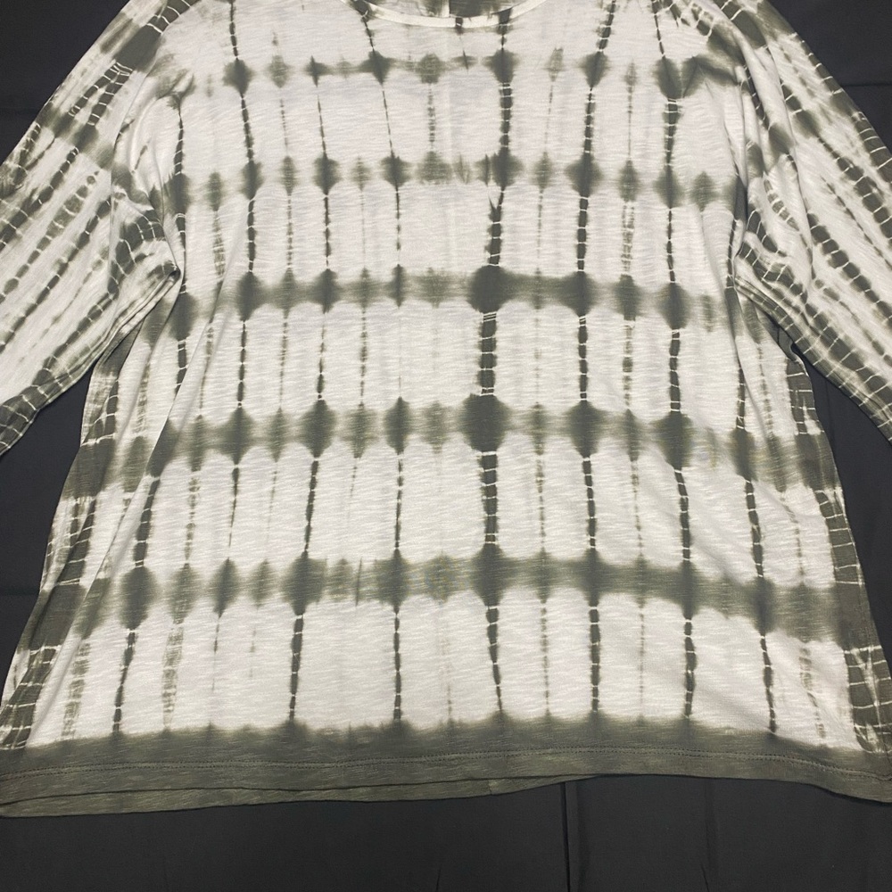 Chico’s striped 3/4 sleeved shirt